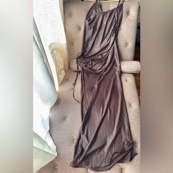 Di Petsa Twisted Undressing  Slip Dress - Picture 3 of 4